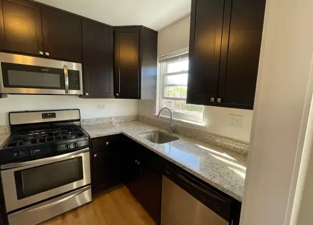 Property at 371 Central Ave Unit 1E, Highland Park, IL, 60035, 2 beds, 1 bath, [object Object]
