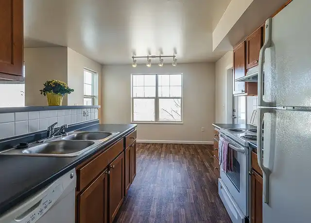 Property at Fairfield Apartments - 6201 Broad St, Pittsburgh, PA, 15206, 1-3 bed, 1-2 bath, [object Object]