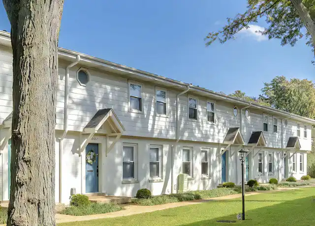Property at 3119 Lake Ave Unit C, Wilmette, IL, 60091, 3 beds, 2.5 baths, [object Object]