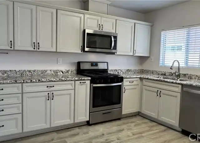 Property at 10523 Hayvenhurst Ave, Granada Hills, CA, 91344, 4 beds, 2 baths, [object Object]