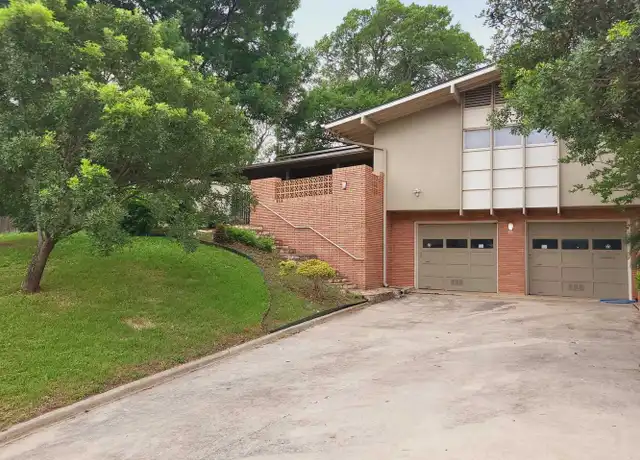 Property at 603 W Crestline Dr, San Antonio, TX, 78228, 4 beds, 2 baths, [object Object]