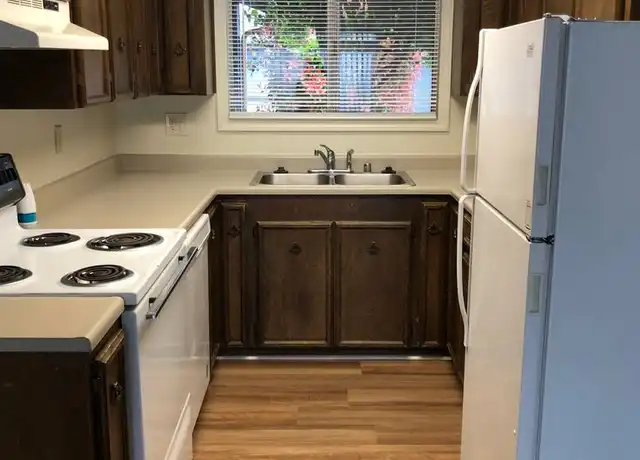Property at 1106 Layton Rd Unit F, Redding, CA, 96002, 2 beds, 1.5 baths, [object Object]