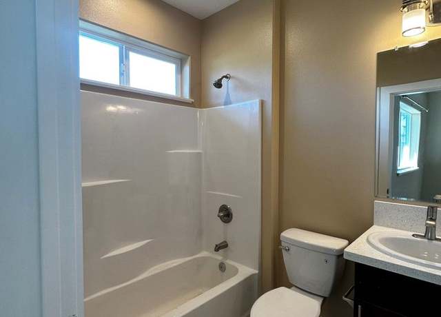 Photo of 80 Puueo St #201, Hilo, HI 96720