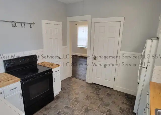 Property at 1039 Tamarack Ave NW Unit 1, Grand Rapids, MI, 49504, 2 beds, 1 bath, [object Object]