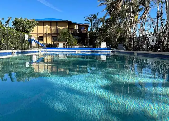 Property at 13527 Siesta Pines Ct, Fort Myers, FL, 33908, 2 beds, 2.5 baths, [object Object]