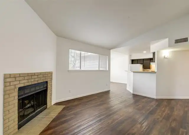Property at 7200 W T C Jester Blvd Unit 904, Houston, TX, 77088, 1 bed, 1 bath, [object Object]