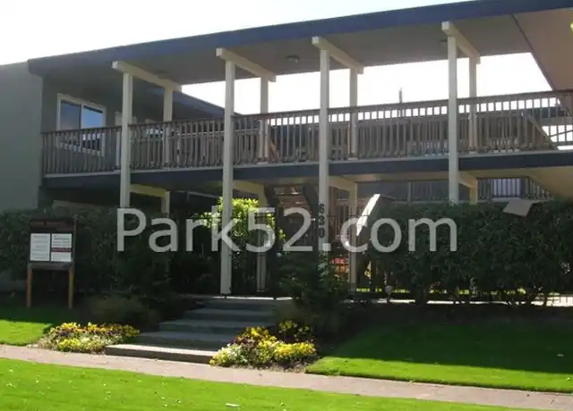 Property at 630 N Prospect St Apt 17, Tacoma, WA, 98406, 1 bed, 1 bath, [object Object]