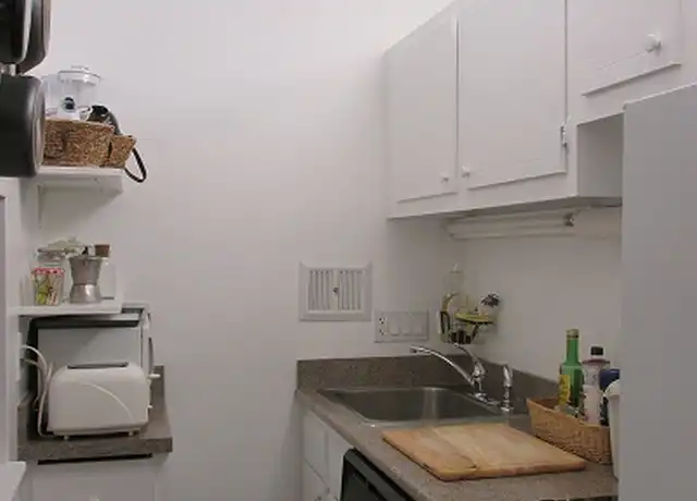 Property at 4 Trowbridge Pl Unit 6A, Cambridge, MA, 02138, 1 bed, 1 bath, [object Object]