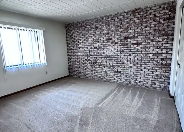 Property at 1045 Turnpike St Unit 1045 Turnpike-Unit 2, Beaver, PA, 15009, 1 bed, 1 bath, [object Object]