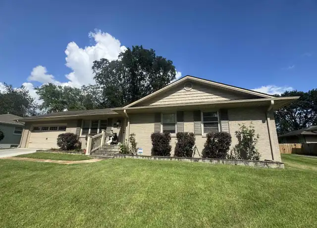 Property at 2415 Penn St SW, Huntsville, AL, 35801, 4 beds, 3 baths, [object Object]