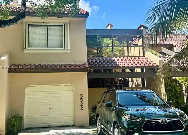 Property at 3522 Torremolinos Ave Unit E31, Doral, FL, 33178, 3 beds, 2.5 baths, [object Object]