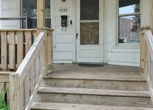 Property at 1532 Owen Ave Unit Lower Front, Racine, WI, 53403, 2 beds, 1 bath, [object Object]