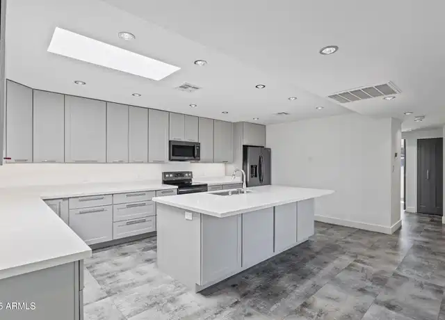 Property at 5859 E Thomas Rd, Scottsdale, AZ, 85251, 3 beds, 2 baths, [object Object]