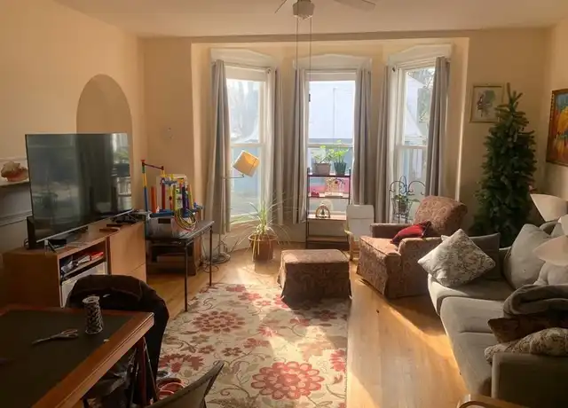 Property at 84 Walker St Unit 1, Newtonville, MA, 02460, 3 beds, 1 bath, [object Object]