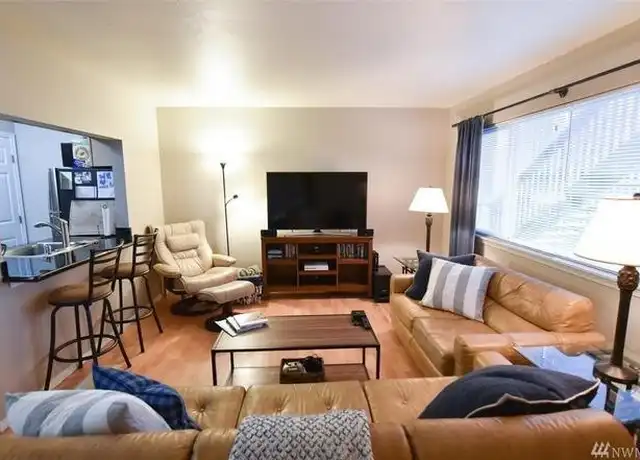 Property at 1902 Yakima Ave #1, Tacoma, WA, 98405, 1 bed, 1 bath, [object Object]