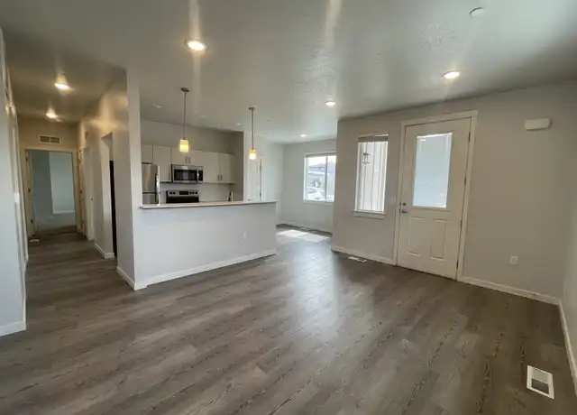 Property at 5892 N Five Mile Rd #208, Boise, ID, 83713, 2 beds, 2 baths, [object Object]