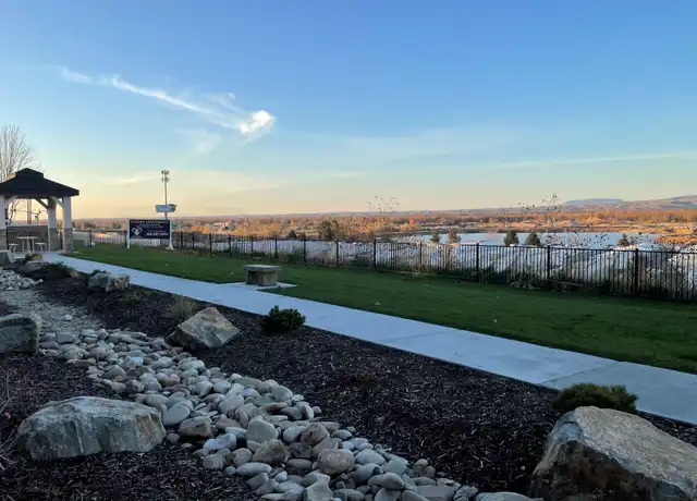 Property at 5892 N Five Mile Rd #208, Boise, ID, 83713, 2 beds, 2 baths, [object Object]