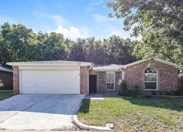Property at 5807 Diamond Oaks Ct, Arlington, TX, 76018, 3 beds, 2 baths, [object Object]