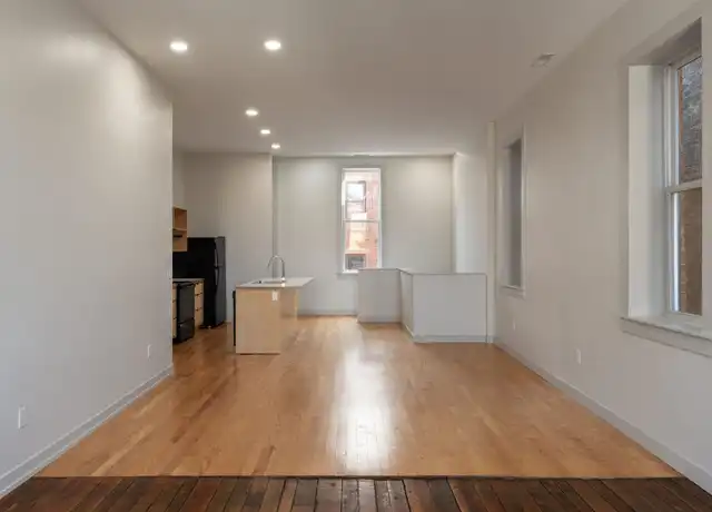 Property at 60 East McMicken Avenue - 60 E McMicken Ave, Cincinnati, OH, 45202, 2 beds, 2 baths, [object Object]