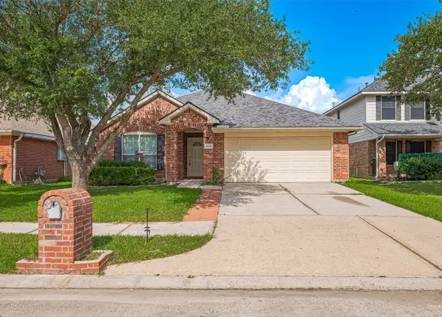 Property at 18118 Pagemill Point Ln, Humble, TX, 77346, 4 beds, 2 baths, [object Object]