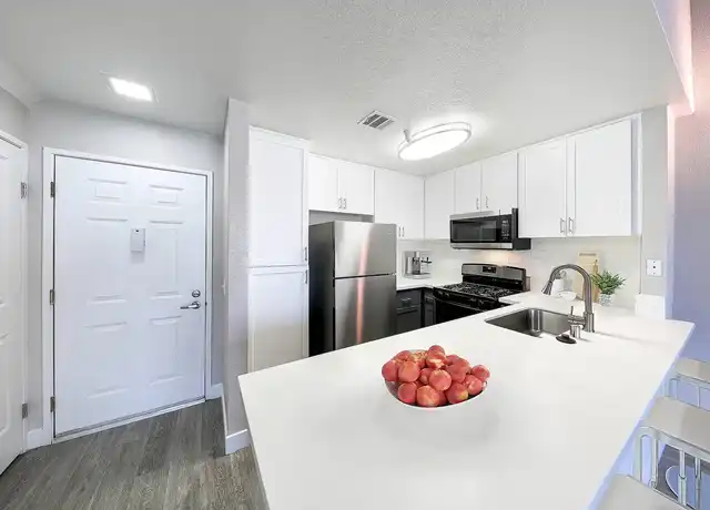 Property at The Retreat - 22900 Oak Ridge Dr, Santa Clarita, CA, 91350, 1-3 bed, 1-2 bath, [object Object]