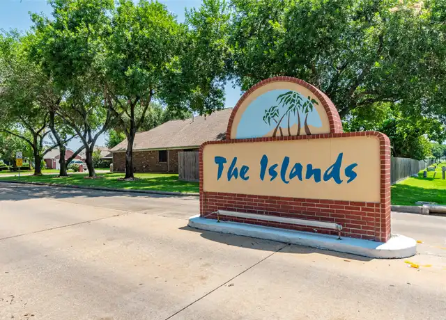 Property at 1437 26th Ave N, Texas City, TX, 77590, 3 beds, 2 baths, [object Object]