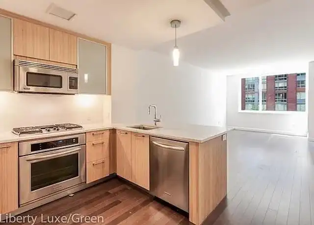 Property at 200 N End Ave Unit 6D, New York, NY, 10282, 1 bed, 1 bath, [object Object]