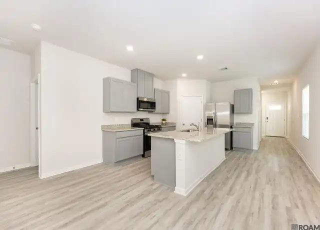 Property at 1009 Renova DR, Baton Rouge, LA, 70820, 4 beds, 2 baths, [object Object]