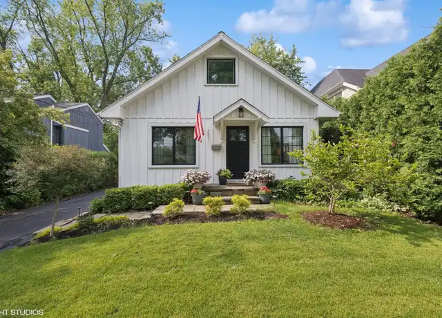 Property at 291 Oak St, Glen Ellyn, IL, 60137, 3 beds, 2 baths, [object Object]