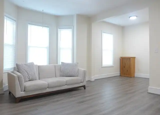 Property at 92 Hyde Park Ave Unit 2, Boston, MA, 02130, 2 beds, 1 bath, [object Object]
