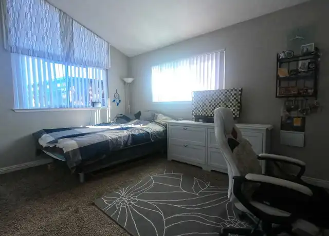 Property at 1331 Drake Dr Unit C, Davis, CA, 95616, 2 beds, 1 bath, [object Object]