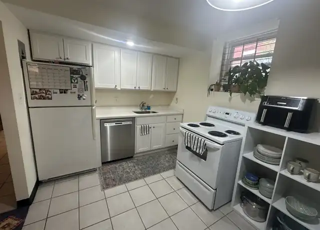 Property at 11 Englewood Ave Unit 3, Brookline, MA, 02445, 1 bed, 1 bath, [object Object]