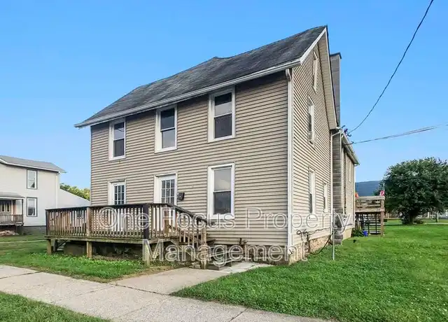 Property at 300 W Clinton St Unit 3, Lock Haven, PA, 17745, 1 bed, 1 bath, [object Object]