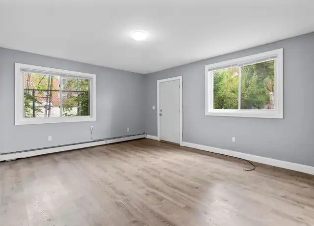 Property at 5 Warner Street Ext, Hartford, CT, 06114, 2 beds, 1 bath, [object Object]
