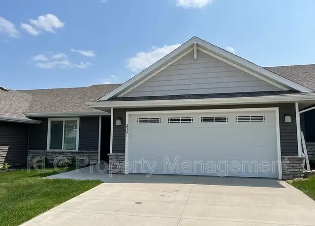 Property at 2307 E Redmond Ave, Des Moines, IA, 50320, 2 beds, 2 baths, [object Object]