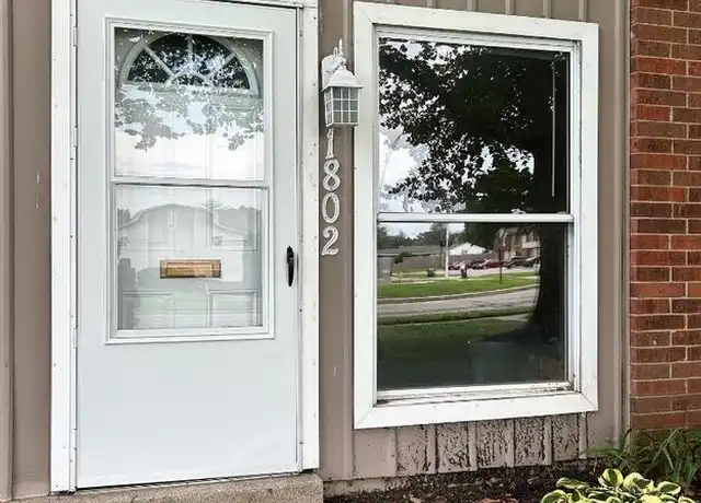 Property at 1802 S Breiel Blvd Unit 1802, Middletown, OH, 45044, 2 beds, 1 bath, [object Object]