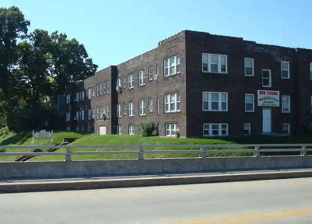 Property at 1215 15th St Unit 201, Moline, IL, 61265, 2 beds, 1 bath, [object Object]