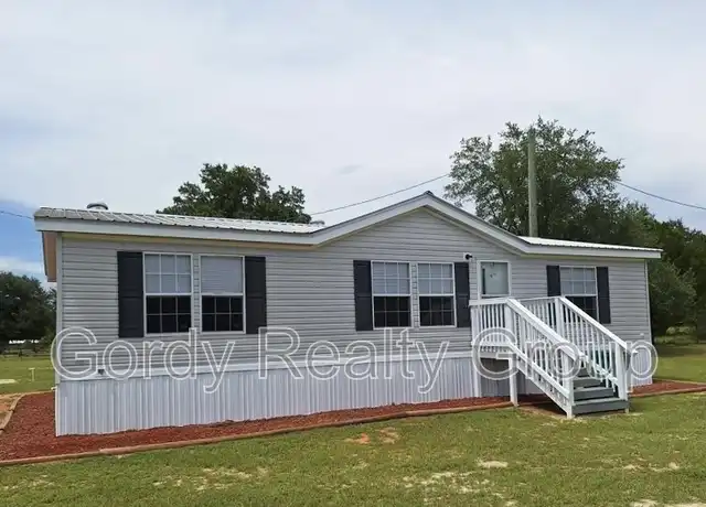 Property at 812 Shelby Ave, Alford, FL, 32420, 3 beds, 2 baths, [object Object]