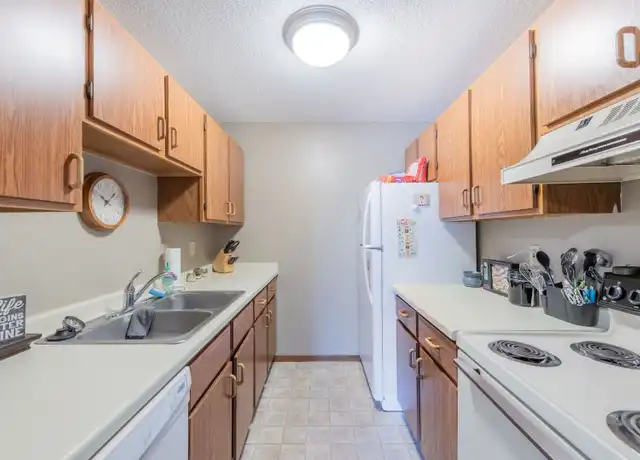 Property at 114 22nd St NW Unit 114105, Owatonna, MN, 55060, 2 beds, 1 bath, [object Object]