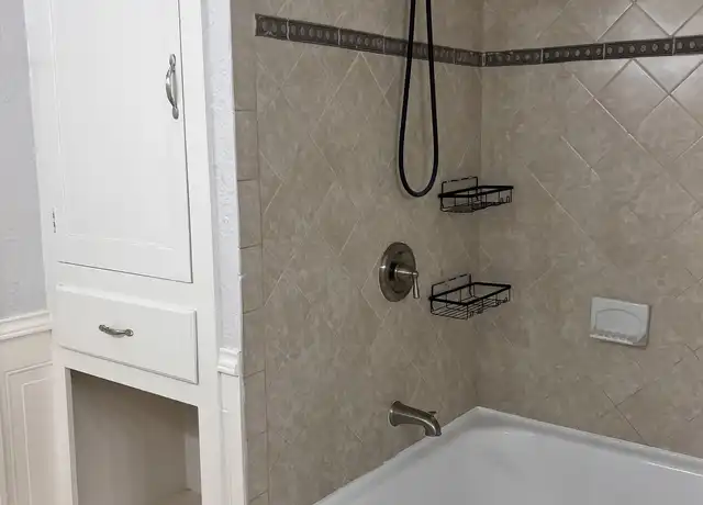 Property at 6402 Vickery Blvd, Dallas, TX, 75214, 3 beds, 1 bath, [object Object]