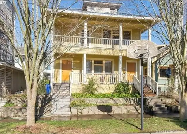 Property at 1117 SE Marion St Unit 1115, Portland, OR, 97202, 2 beds, 1 bath, [object Object]
