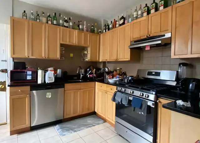 Property at 10 Glenville Ave #3, Allston, MA, 02134, 5 beds, 1 bath, [object Object]
