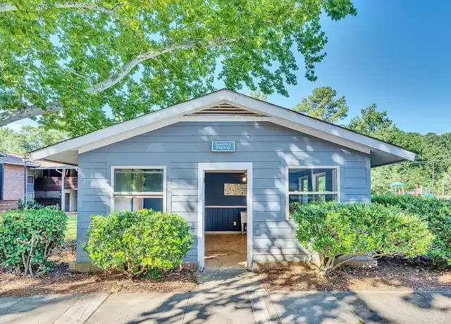 Property at Waters At Berryhill - 18 Berryhill Rd, Columbia, SC, 29210, 1 bed, 1 bath, [object Object]