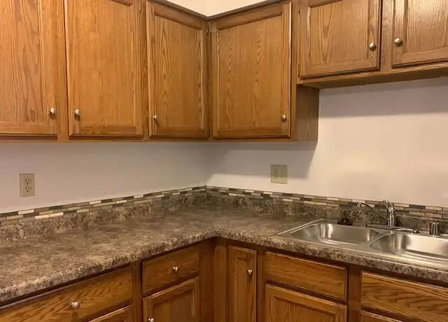 Property at $500 off Move-in cost and reduced rent on select few apartment homes. Up to $1700 savings. Call now! - 1815 Brittany Pl, Madison, WI, 53711, 0-2 beds, 1-1.5 bath, [object Object]