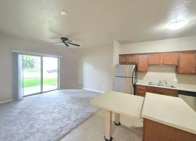Property at 4612 E 15th St Unit 104, Sioux Falls, SD, 57110, 1 bed, 1 bath, [object Object]