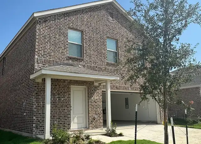 Property at 208 Bable Run Dr, Little Elm, TX, 76227, 4 beds, 2.5 baths, [object Object]