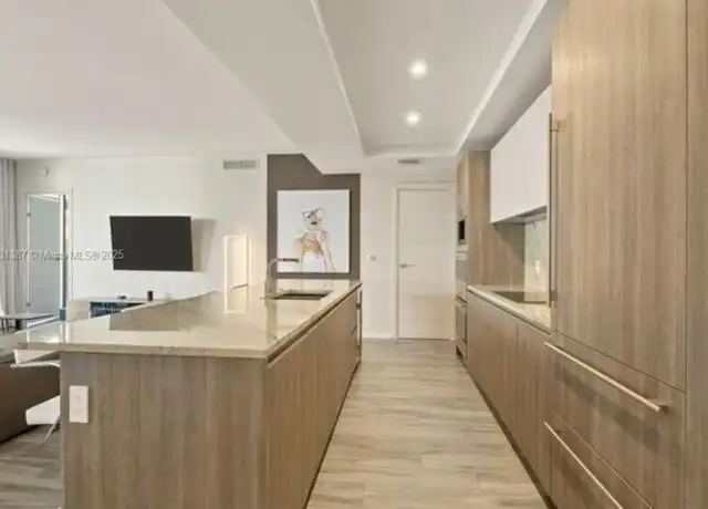Property at 801 S Miami Ave #4708, Miami, FL, 33130, 2 beds, 4 baths, [object Object]