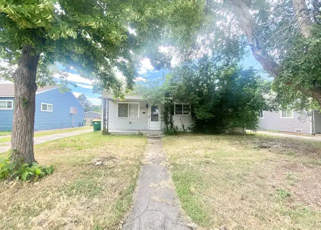 Property at 2271 Newark St, Aurora, CO, 80010, 3 beds, 1.5 baths, [object Object]