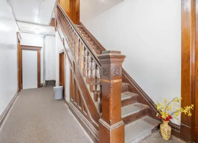 Property at 2610 College St, Cedar Falls, IA, 50613, 1 bed, 1 bath, [object Object]
