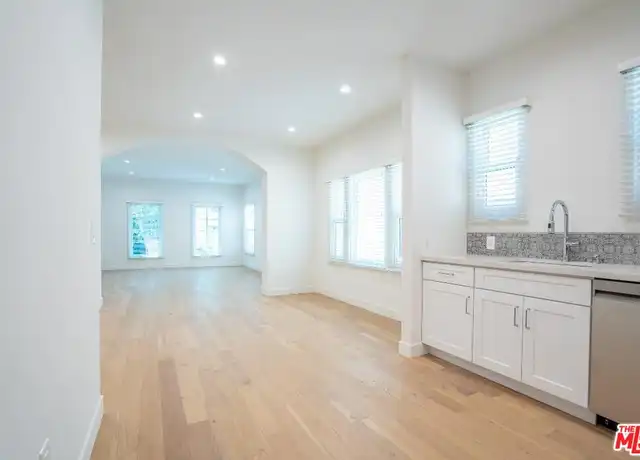 Property at 6511 Orange St, Los Angeles, CA, 90048, 2 beds, 2 baths, [object Object]